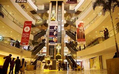 Best Shopping Mall, Top Brands in Lahore .